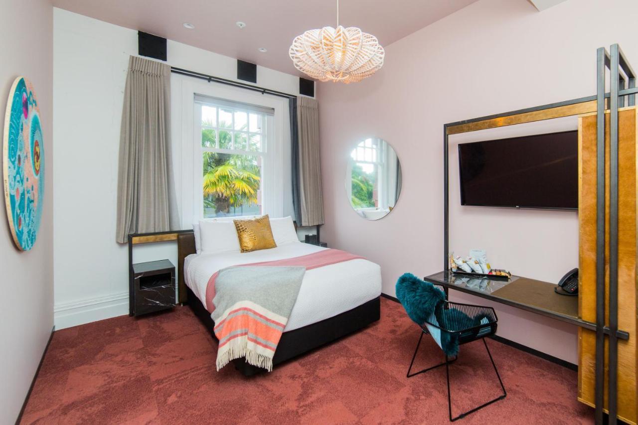Clarence Boutique Hotel Тауранга Экстерьер фото